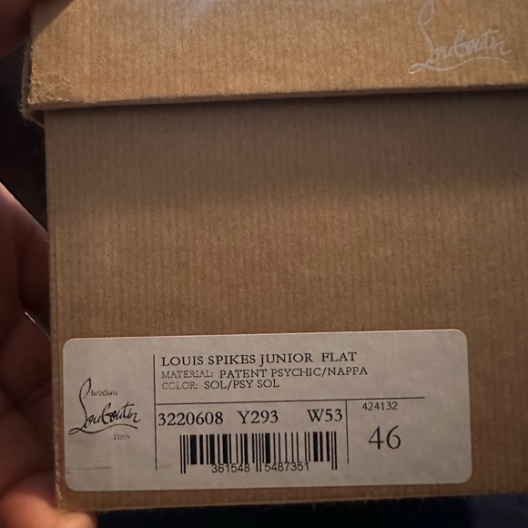 Louis vittion size 13(46) euro clean little ware on them,just sitting in closet - Picture 4 of 5